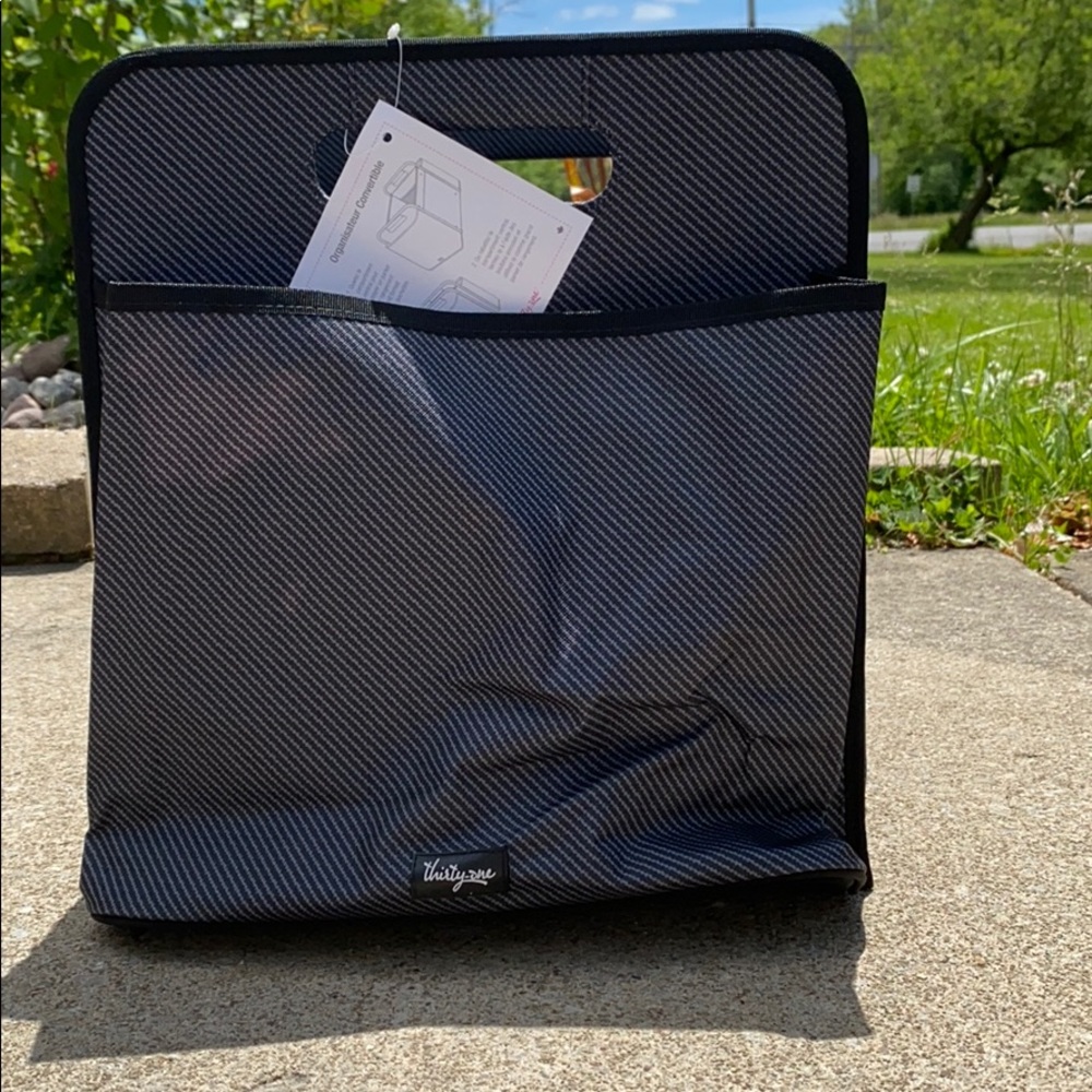 Car organizer